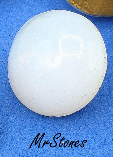 14mm (3189) (60ss) White Opal Round Buff Top Doublet