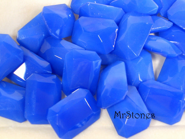 18x13mm (4626/2) TTC Chalcedony Cushion Octagon