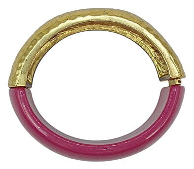 Vintage Clamper Bracelet Golden Hammered Hot Pink Lucite