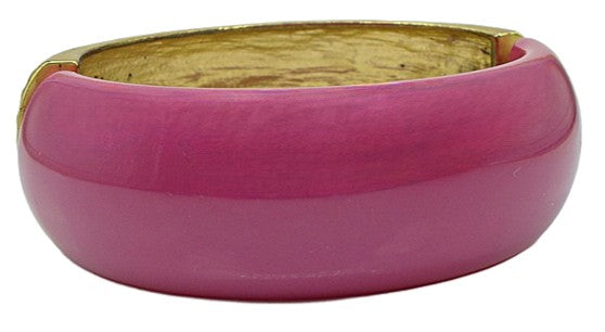 Vintage Clamper Bracelet Golden Hammered Hot Pink Lucite