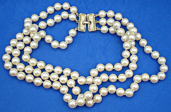 Vintage Monet 3 Knotted Strands Necklace Glass 9mm Creme Pearls Gold Tone Clasp
