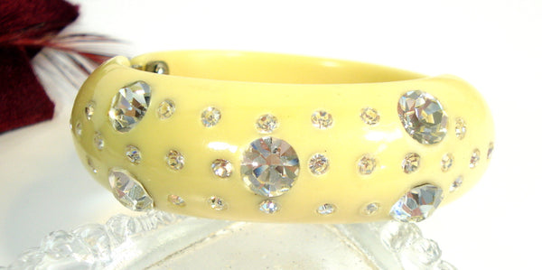 Celluloid Clamper Bracelet Weiss? Yellow Creme Crystal Rhinestones