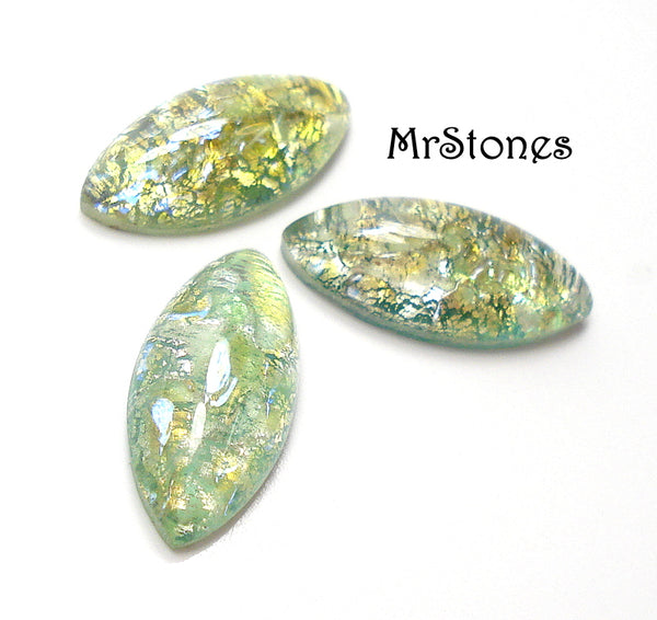 15x7mm (3175) Mint Green Opal Glass Marquise Navette Cabochon