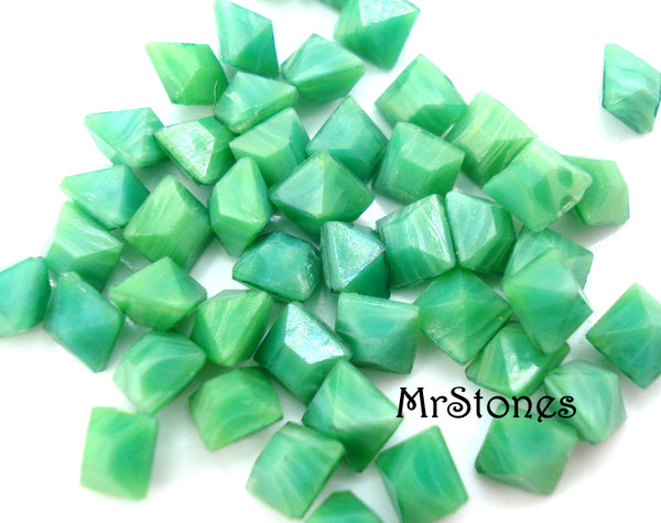 3mm (4400/2) Glass Jade Green Square Shape