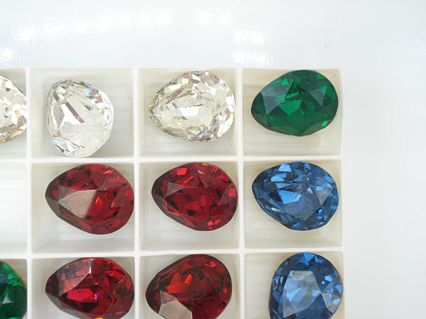 18x15mm (4350) Egg Shape Swarovski