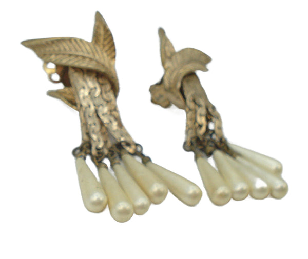 Gold Tone Leaf Earrings Flat Chain 5 Glass Pearl Dangles 2"
