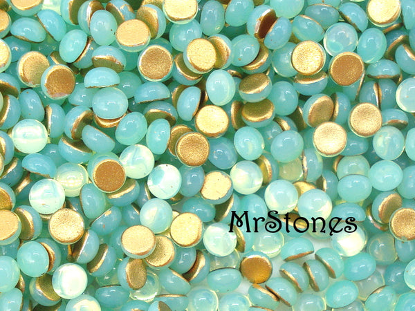 3mm (2194) Green Opal Round Cabochon Glass