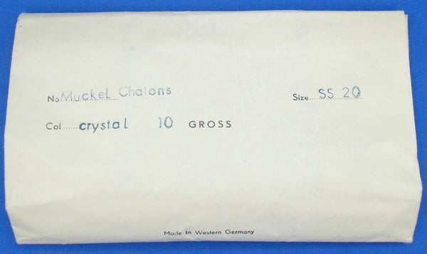 4.6-4.7mm (3189) (20ss) White Crackle Round Buff Top Doublet West Germany