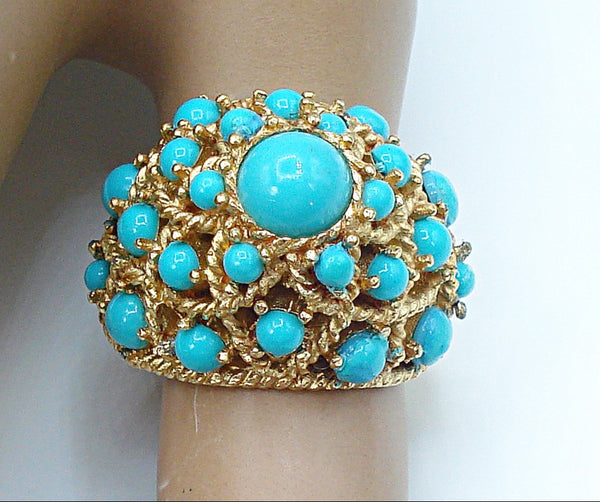 Crown Trifari Sz 7 Cocktail Ring Gold Tone High Dome Round Turquoise Cabochons