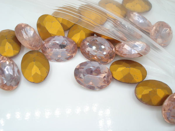 18x13mm (4130/2) TTC Bi-Color Peach Light Amethyst Oval Shape