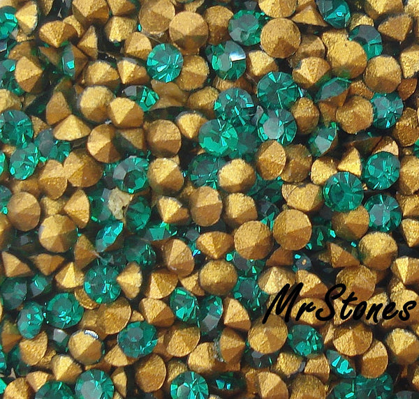 1.3mm (1100) (6pp) Emerald Green Round Chatons 10pk $1.00