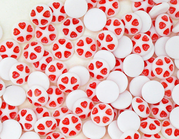 9mm 8.8mm Round Glass Cabochon White with Red Indented Hearts West German
