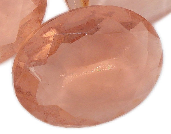 25x18mm (4130) TTC Peach Pink Oval Un-Foiled Pointed Back