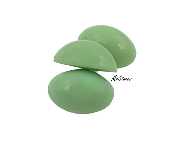 18x13mm (2195) Light Green Minty Oval Cabochon 7.7mm Dome Western Germany