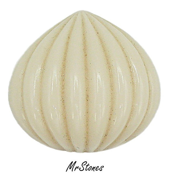 25mm Ivory Color Ribbed Leaf Glass Cabochon