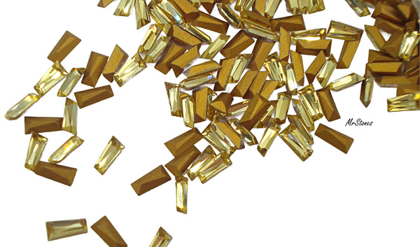 5x2.5x2mm (4700) #11 Light Topaz Tapered Baguette Keystone