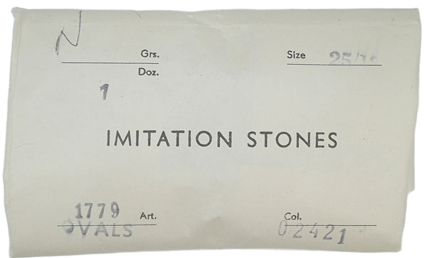 25x18mm (1685) Red Multi Opal Oval Glass Cabochon Czech