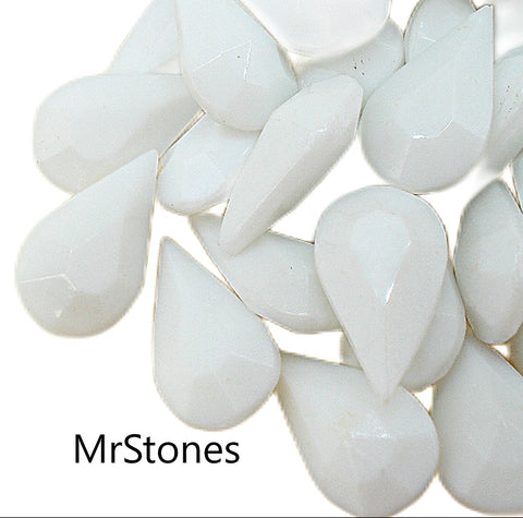 13x7.8mm (4300/2) TTC Chalk White Pear Shape Tear Drop Un-foiled Czech