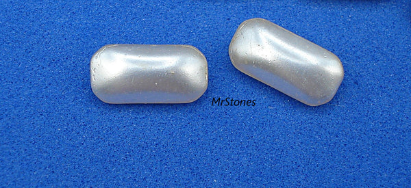 10x5mm (14ICO) Light Creme Pearl Cushion Octagon Buff Top Doublet with Sew on Hole