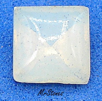 6mm (2043) White Opal Glass Square Buff Top Doublet