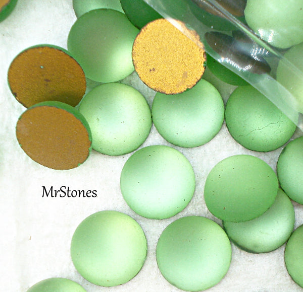 11mm (2194) Peridot Frosted Matte Round Cabochon Western Germany