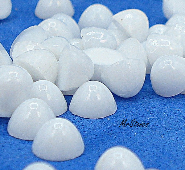 4mm (1684) Chalk White Round High Dome (2.6mm) Cabochon