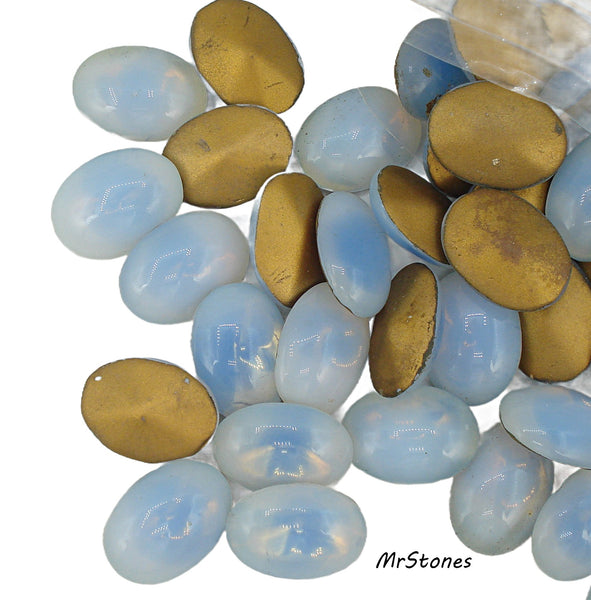 18x13mm (3188) Blue Sabrina Oval Shape Buff Top Doublet