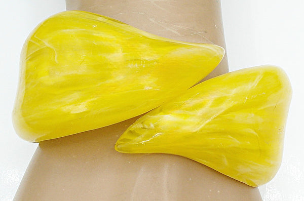 Vintage Yellow Marbled Lucite Clamper Bracelet