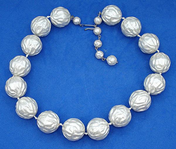 Choker Necklace 18.5mm Weighty Baroque Acrylic Knotted Beads 17" x 3/4"
