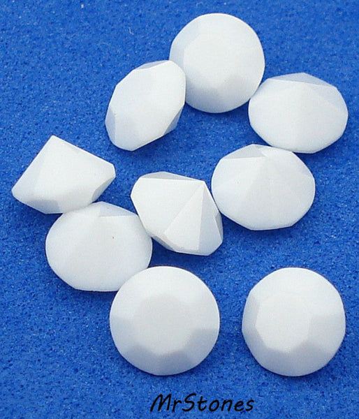 5.4mm (1100) (24ss) Chalk White Round Chaton