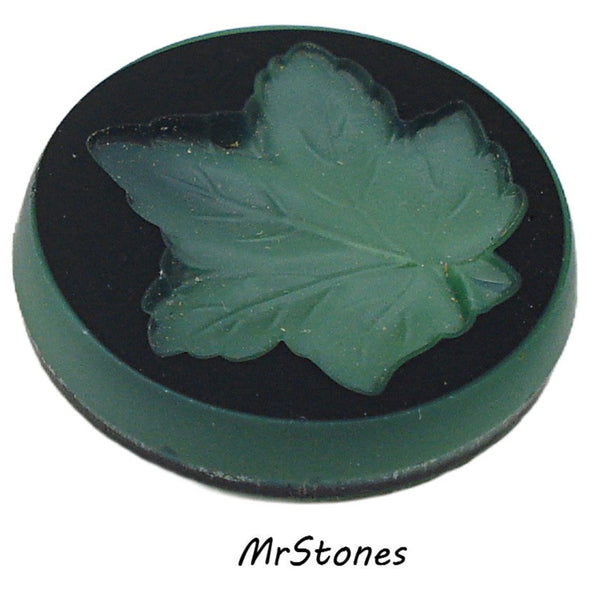 22mm (1684) Black Green Maple Leaf Intaglio Round Glass Stone