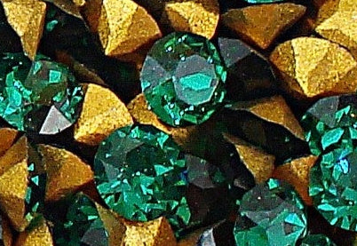 2.75mm (1200) Emerald Green Round Dentelle Swarovski