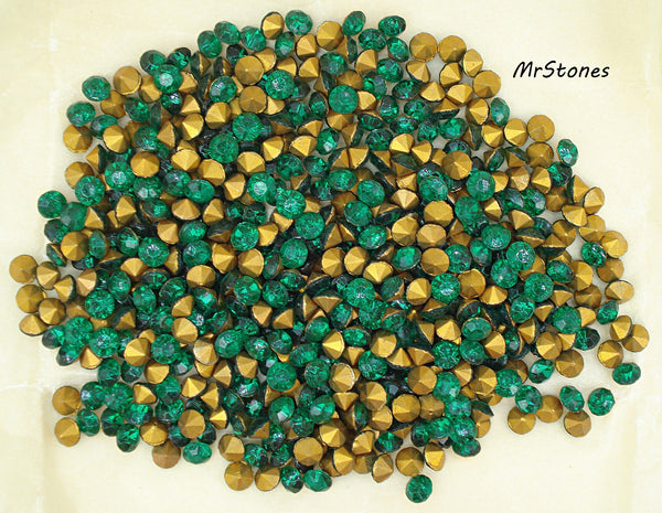 5.5mm (1100) (25ss) Emerald Green Fire Polished Round Chaton Czech