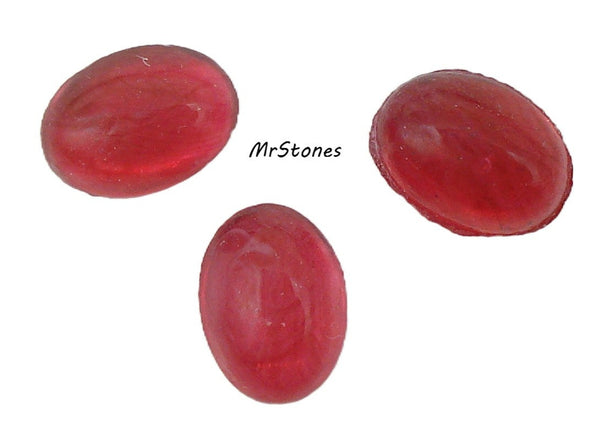 7x5mm (1685) Ruby Quartz Bombee Oval Cabochon