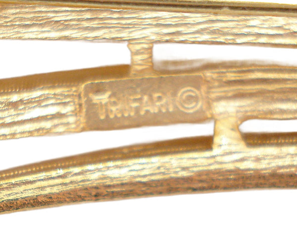 3 1/4" Crown Trifari Brooch Gold Tone Long Leaf Wing