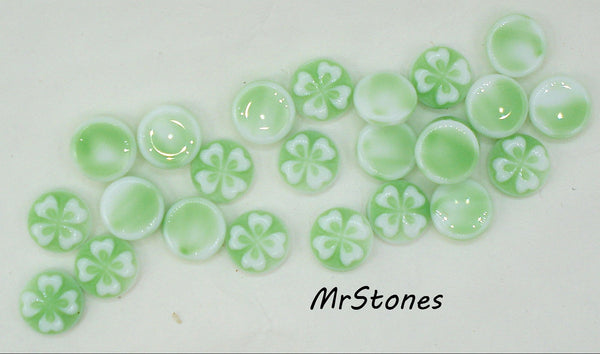 9mm (8.7mm) Round Cabochon Green with White 4 Leaf Clover Flower West German