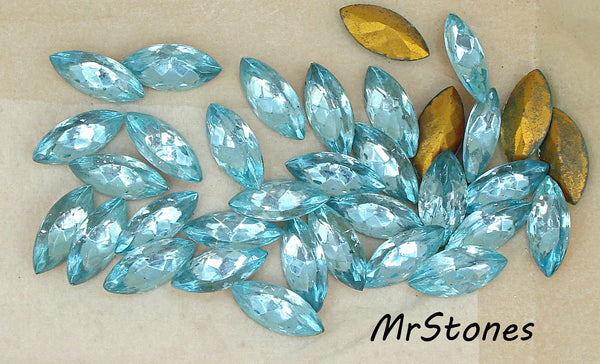 18x9mm (4227/2) Aqua Marquise Navette Fire Polished West Germany