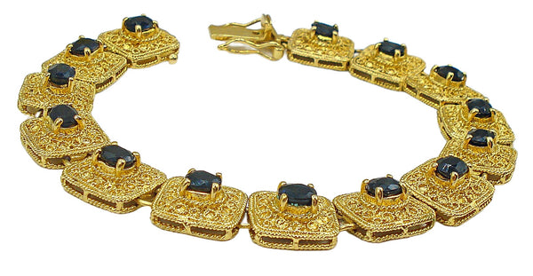 Bracelet Detailed Gold Tone Square Links Prong Set Black Rhinestones 7"