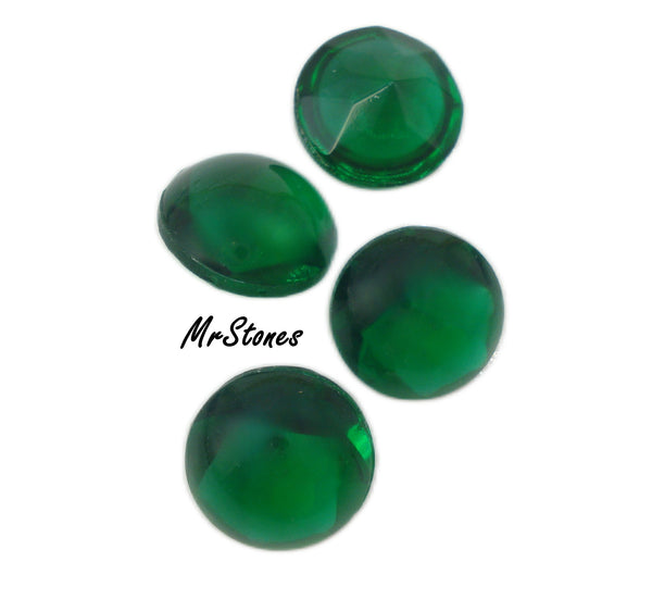11.5mm (3189) Emerald Green Unfoiled Round Buff Top Doublet