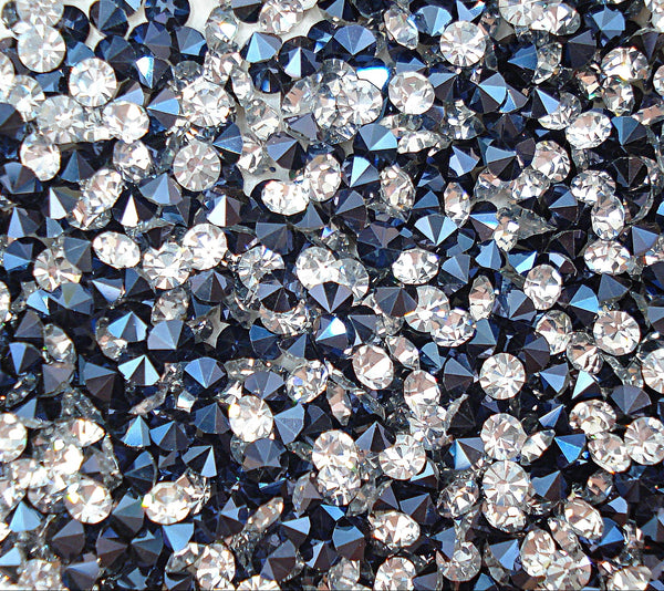 2.7-2.9mm (1100) Crystal Comet Argent Light V Bermuda Blue Unfoiled Round Chaton