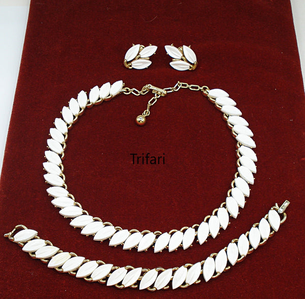 Trifari 3pc Set Necklace Earrings Bracelet Gold Tone White Lucite Leaves