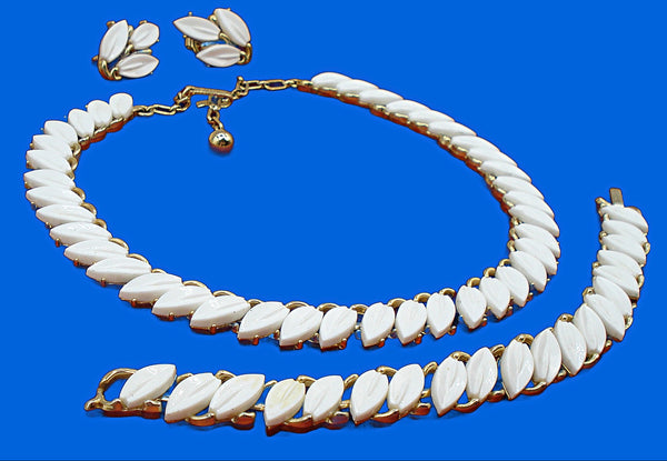 Trifari 3pc Set Necklace Earrings Bracelet Gold Tone White Lucite Leaves