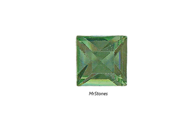 8mm (4400) Peridot Green Square Shape