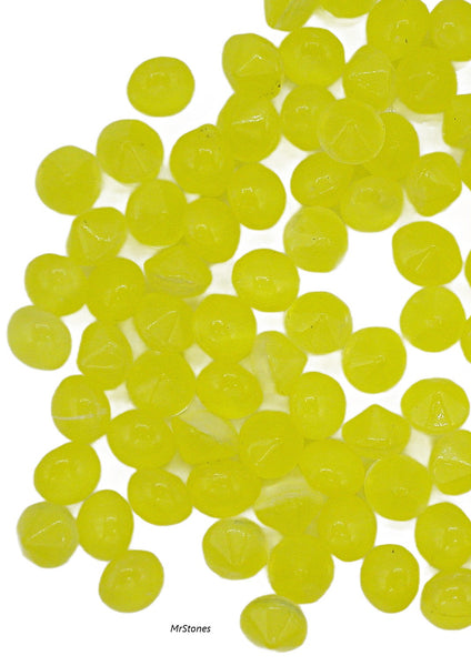 4.25mm (3189) (18ss) Yellow Moonstone Round Buff Top Doublet