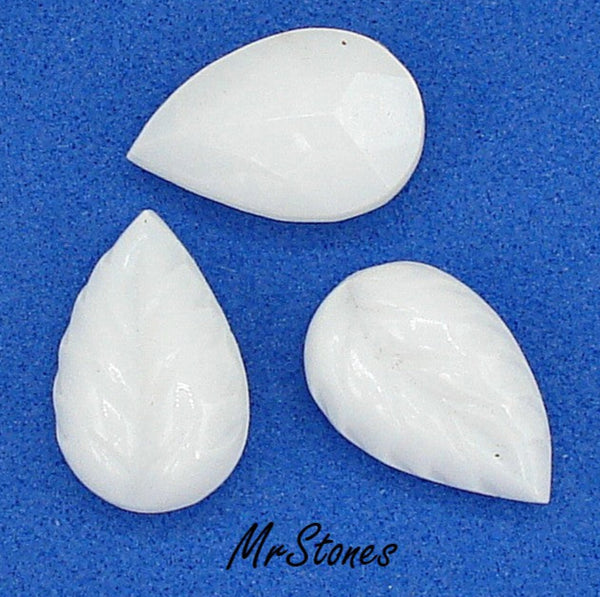 14x10mm (LEAF) Chalk White Pear Shape Leaf Leaves Pointed Back West Germany