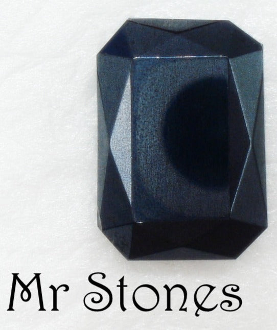 18x13mm (4626/2) TTC Hematite Cushion Octagon