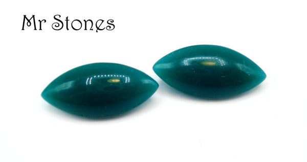 15x7mm (3146) Opaque Green Marquise Navette Buff Top Doublet