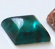 10mm (2494) Glass Emerald Unfoiled Square Flat Back
