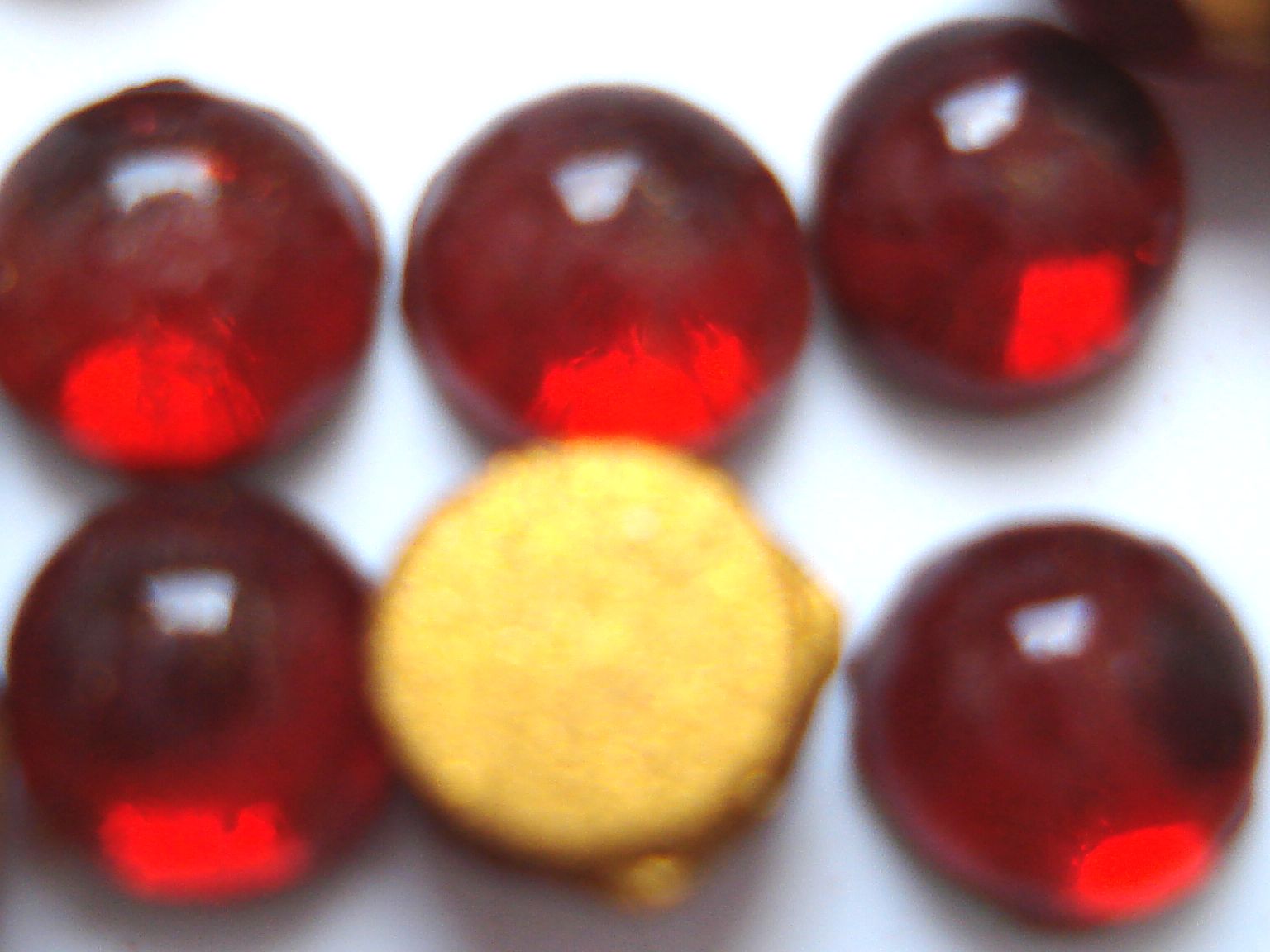 4.25-4.5mm (2194) GLASS ROUND SIAM CABOCHONS