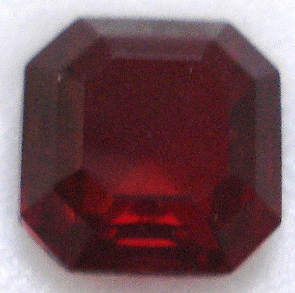 7MM (4671/2) SIAM RED UNFOILED SQUARE OCTAGONS